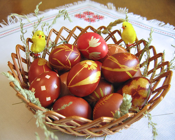 Picture for Ministar Košarac i zamjenica ministra Lovrić čestitali nastupajući praznik Uskrs
