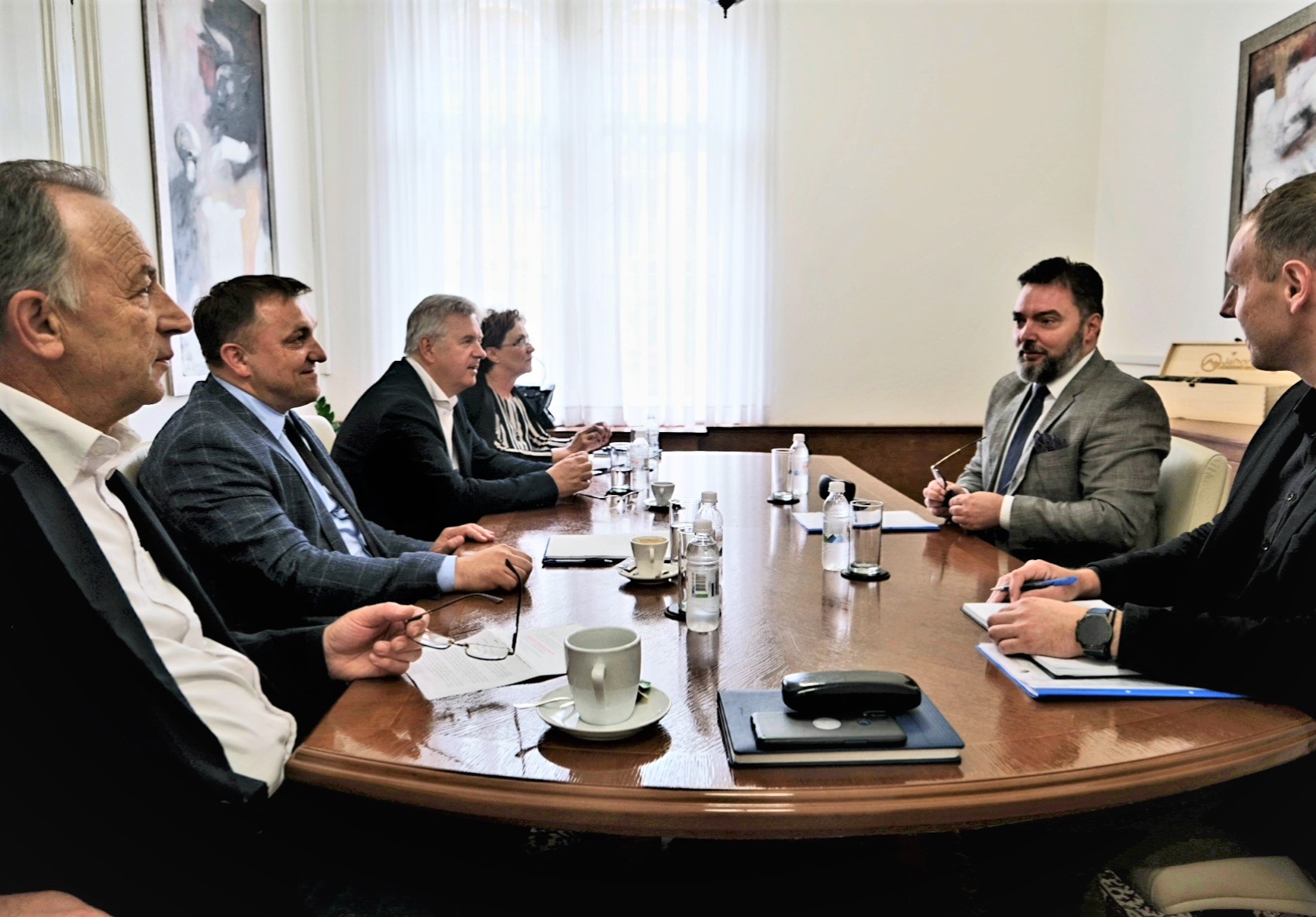 Picture for Министар Кошарац: До краја седмице Приједлог одлуке о забрани извоза обловине, огрјевног дрвета и пелета
