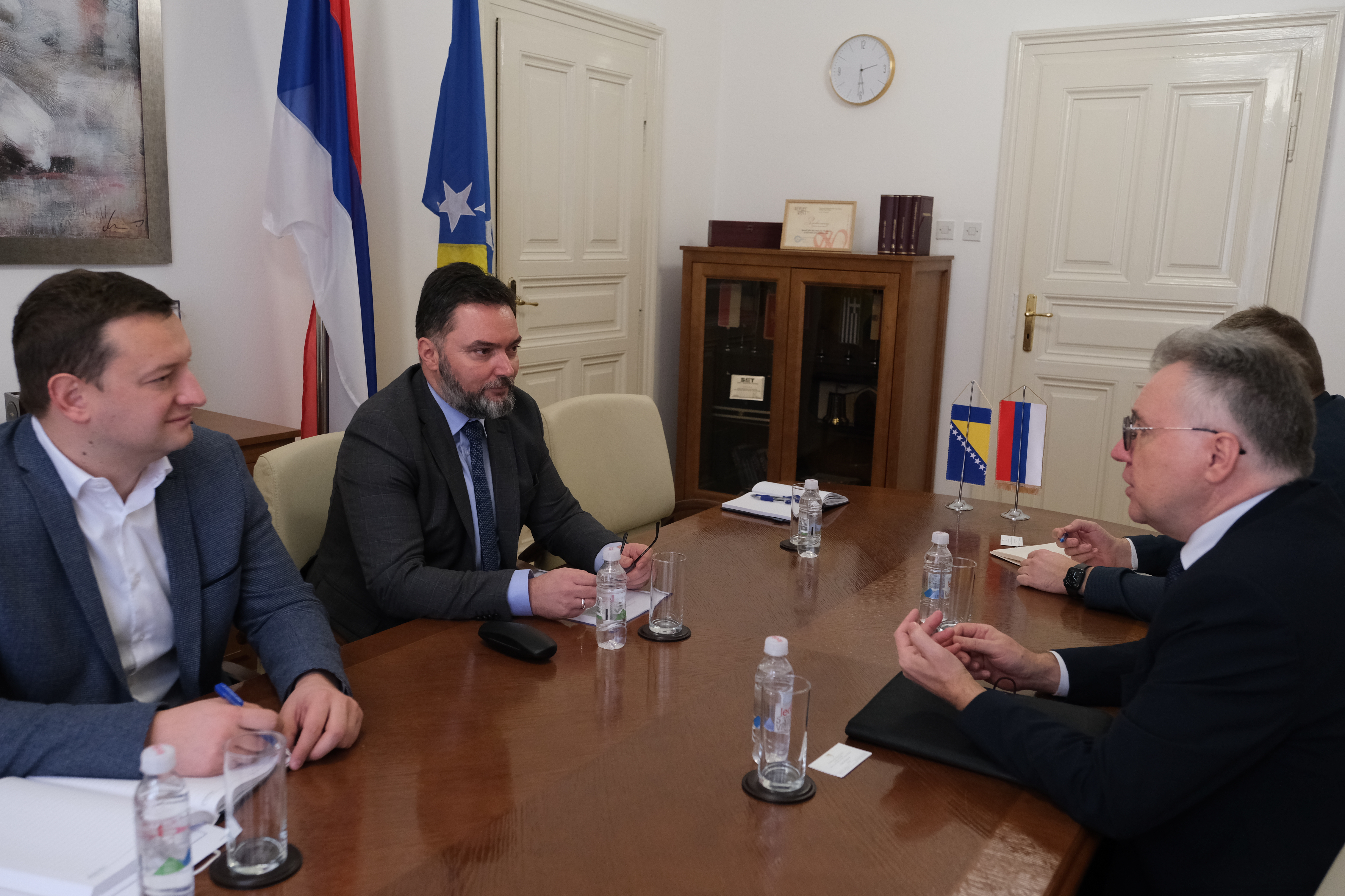 Picture for Министар Кошарац и амбасадор Калабухов: Захвалност Руској Федерацији на изричитом поштовању Дејтонског мировног споразума