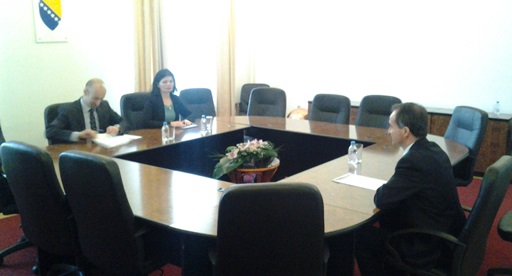 Picture for Ministar Boris Tučić na sastanku s ambasadorom Italije u BiH
Nj.E. Ruggero Corriasom
