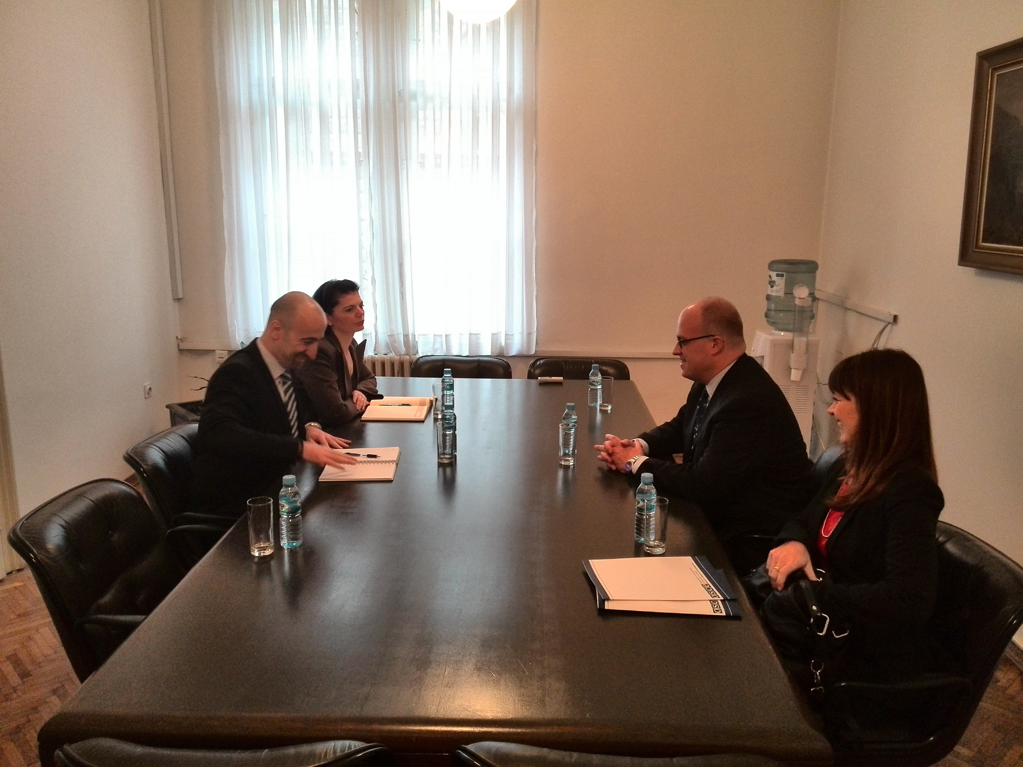 Picture for Ministar vanjske trgovine i ekonomskih odnosa BiH                            mr. Boris Tučić sastao se danas u svom Uredu sa šefom Misije OSCE-a u Bosni i Hercegovini Nj.E. ambasadorom Džonatanom Murom